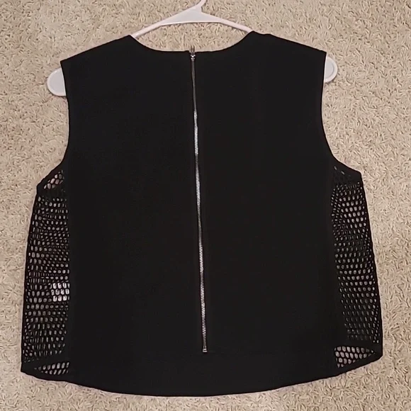 Jeweled crop top - Picture 3 of 3